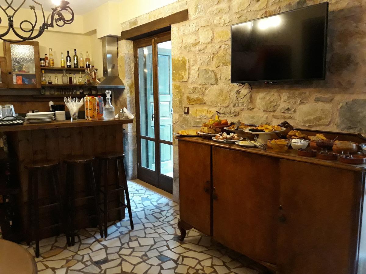 Messana Hotel Meszíni Kültér fotó